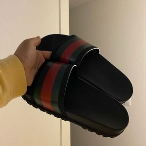 Gucci men’s slides